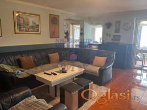 Predstavljamo vam fantastičnu priliku na Sajlovu. Kuća se nalazi u glavnoj ulici