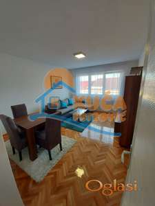 Izdaje se stan u centru grada!