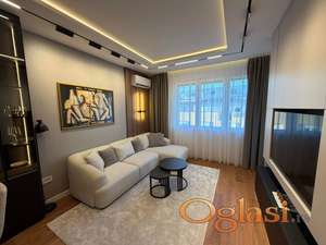 Retko na tržištu! Luksuzan stan na Grbavici! Doža Đerđa!