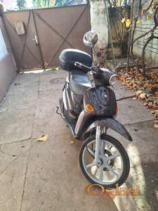 Prodajem skuter liberty