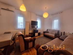 Nov četvorosoban namešten stan sa parkingom-N.Detelinara 650e