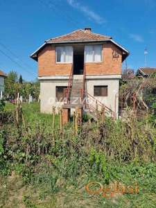 KUĆA 60 M2 U ČORTANOVCIMA-VODOVOD, GAS, STRUJA!