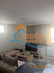 Izdaje se jednosoban stan na Panteleju!!!