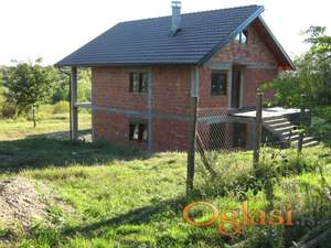 Kuća - imanje sa izvorom 3.5  ha