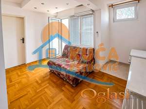 Odličan, funkcionalan, dvoiposoban stan, 52m2, kod Durlanske pijace