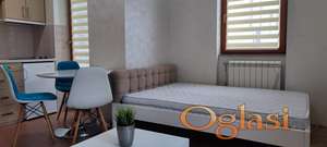 NAMESTENA GARSONJERA KOD FUTOSKE PIJACE