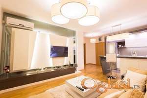 Luksuzan dvosoban stan 47m2,moguć parking - strogi centar