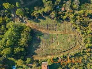 537787-Fantastični placevi na fenomenalnoj lokaciji