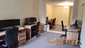 ČETVOROSOBAN POSLOVNI PROSTOR U STROGOM CENTRU, PEŠAČKA ZONA