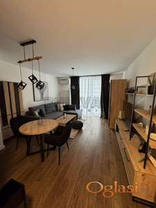 Izdaje se luksuzna garsonjera u kompleksu Planet residence, 38m2