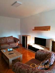 Renoviran stan u strogom centru ID#6813