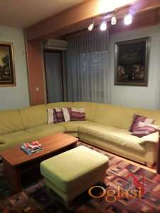 BULEVAR NOV TROSOBAN NAMESTEN STAN 600E