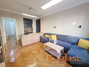 STAN - NOVI SAD - CENTAR - 32m2 - 120000 evra