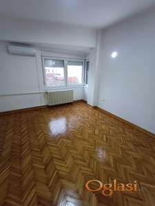 Odlican Prazan stan u Pap Pavla