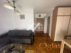 Izdajem potpuno renoviranu garsonjeru na Bulevaru Evrope !!! ID#3874