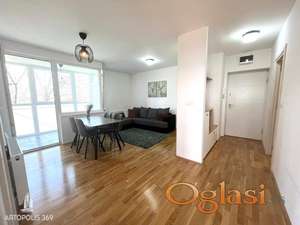 Kompleto renoviran, 3.0 stan, sunčan i svetao ID#1141