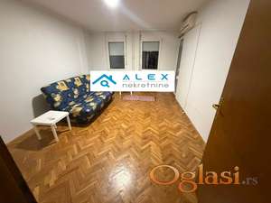 Veliki jednosoban stan na Podbari