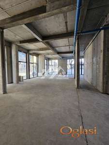 **Izdaje se nov odlican lokal u LUX zgradi u Kisackoj ulici** ID#3149