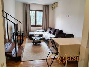 Izdajem Pet Friendly lep renoviran trosoban stan u Centru !!! ID#5570