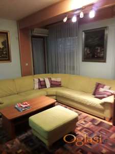 BULEVAR NOV TROSOBAN NAMESTEN STAN 600E