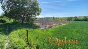 Na prodaju odličan plac na Zanošu