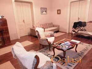 SALONSKA KUĆA U BEČEJU – 312 m², 9 ari, UKNJIŽENA!