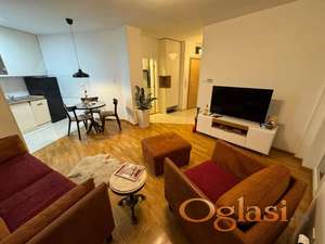 PODBARA - CENTAR - NAMEŠTEN DVOSOBAN STAN - MOŽE I PARKING MESTO - USELJIV ODMAH!!!