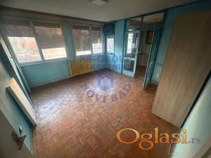 MOŽE BITI JEDNOIPOSOBAN!