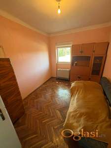 Perlez kuća 102m2 HITNO!