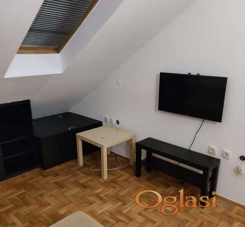 Odličan stan u centru