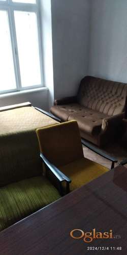 Dvosoban stan u centru Vrsca
