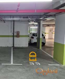 Odlično garažno mesto za izdavanje blizu Socijalnog i glavne železničke stanice