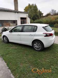 Peugeot 308, dobro očuvan, kao nov