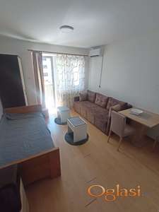 Opremljena garsonjera na Podbari- useljiva odmah
