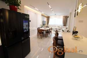 DE LUX sa  ogromnom terasom i GM