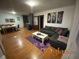 BEOČIN IZDAJE SE TROSOBNA OPREMLJENA KUĆA