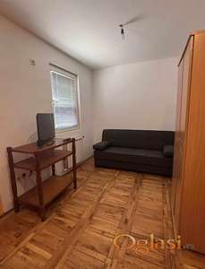 Izdajem garsonjeru u Rakovici.