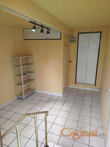 CENTAR 15m2 LOKAL, UKNJIŽEN