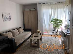 NOVI SAD - CENTAR - 29m2 - 300 evra