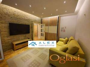 Odličan dvosoban stan na Novom Naselju