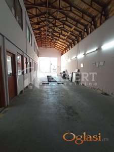 Izdaje se poslovni prostor u Čairskoj ulici