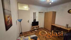 Izdaje se garsonjera na Limanu 3