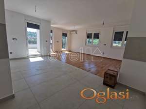 SREMSKA KAMENICA - SREMSKA KAMENICA - 124.00 m2