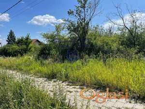 Plac u Sremskoj Kamenici,3558m2