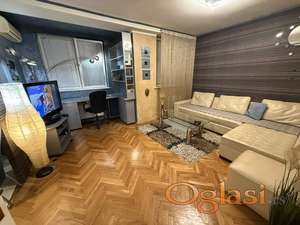 Dvosoban, kompletno opremljen stan 45m² – Detelinara, odmah useljiv