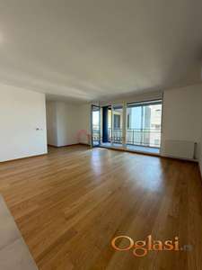 Četvorosoban porodičan stan sa velikom terasom - Podbara - 109,46 m²