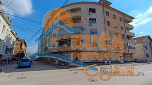 Izdaje se poslovni prostor u centru Leskovca, 200m2