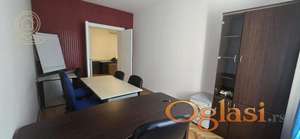 Izdavanje kancelarijskog prostora – Trosoban stan za poslovni prostor, Savski trg, odlična lokacija