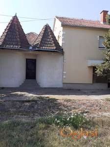 Prodajem kuću u Bačkom Gračacu