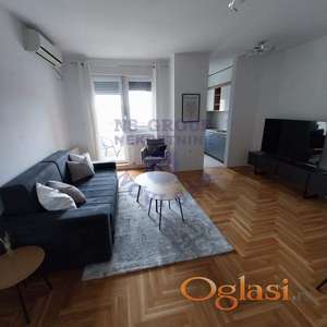 Izdaje se četvorosoban stan na Podbari + garaza 30m2